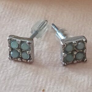 Mint jewel square earrings